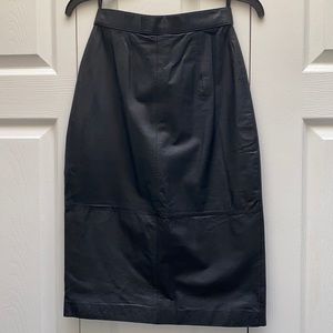 Andrew Marc black leather skirt